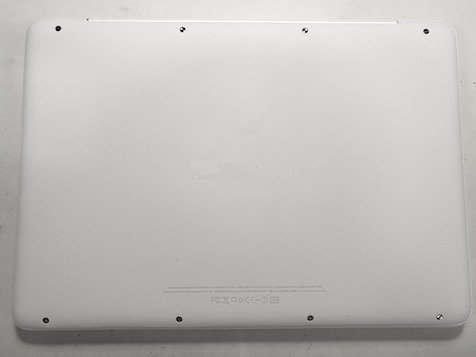 Apple Macbook 13 A1342 Pohjalevy"