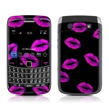 BlackBerry Bold 9700 Pucker Up Skin