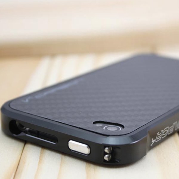 Iphone 4 Alumiininen Suojakehys Hiilikuitu Takakuorella Musta