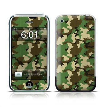 iPhone Woodland Camo Skin