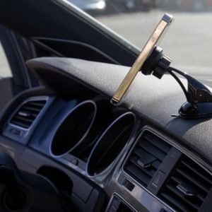 iZound Magnetic Dashboard Car Holder